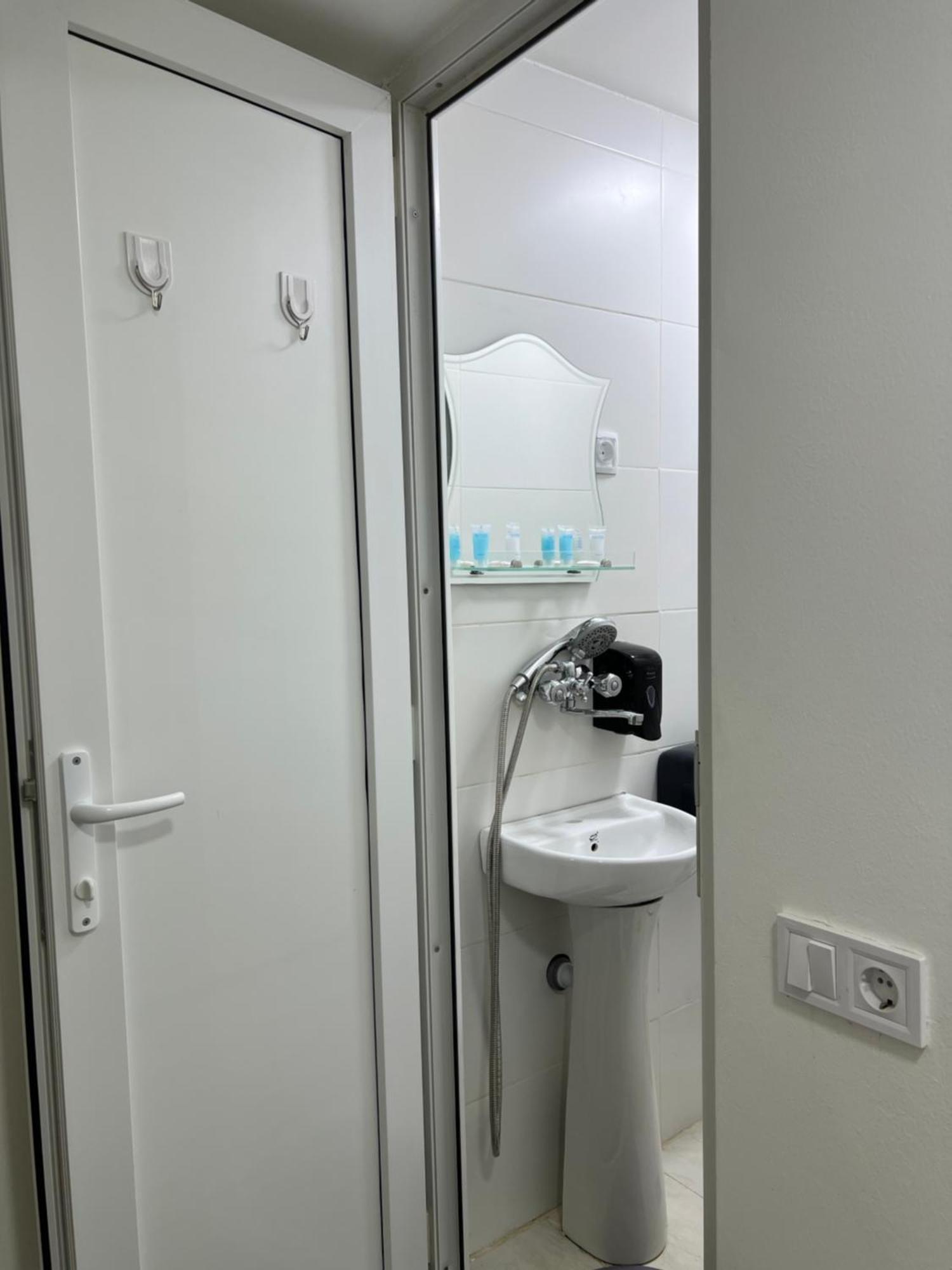 Tazo Apartment Тбилиси Экстерьер фото